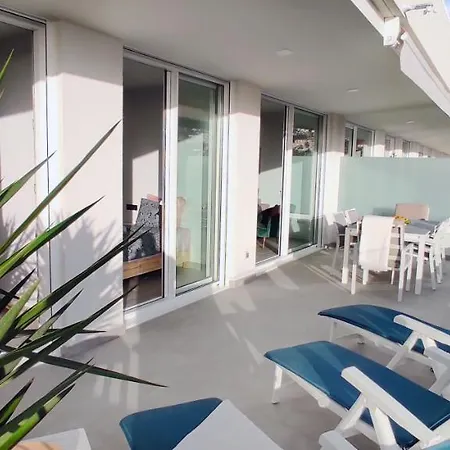 Ocean View Apartment *